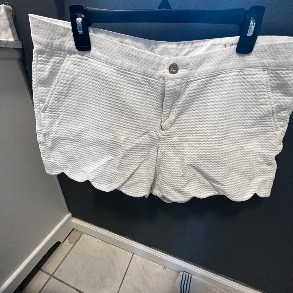 LILLY PULIZTER WOMENS SIZE 14 SHORTS